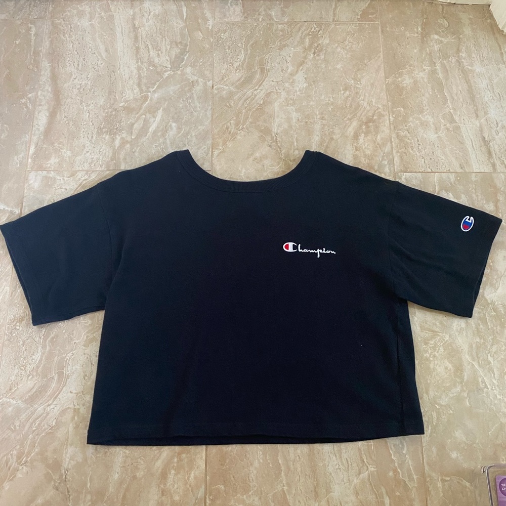 Champion Women’s Cropped Graphic Tee